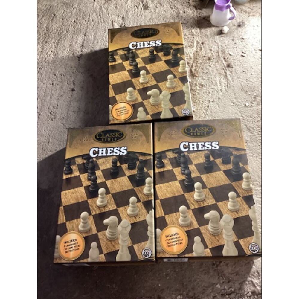Classic Games Chess Board & Pieces in open Tin box 2020, Contemporary Chess 3PCS